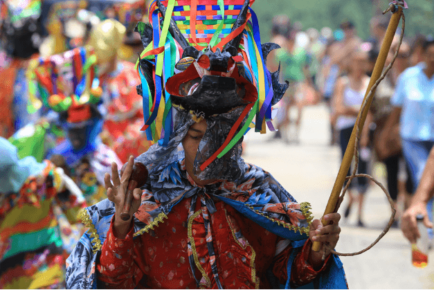 Diablos Danzantes de Corpus Christi. La eterna guerra del bien contra el mal